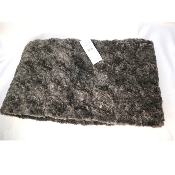 Loft Faux Fur Infinity Scarf - Picture 4 of 5